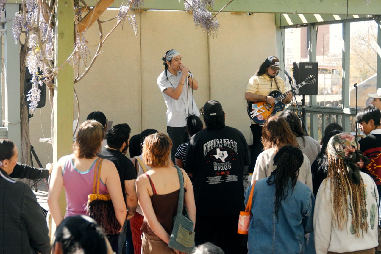 Photo on The Eyes and Ears Agency website