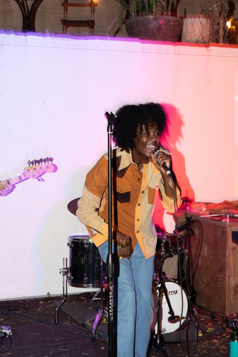 Photo on The Eyes and Ears Agency website