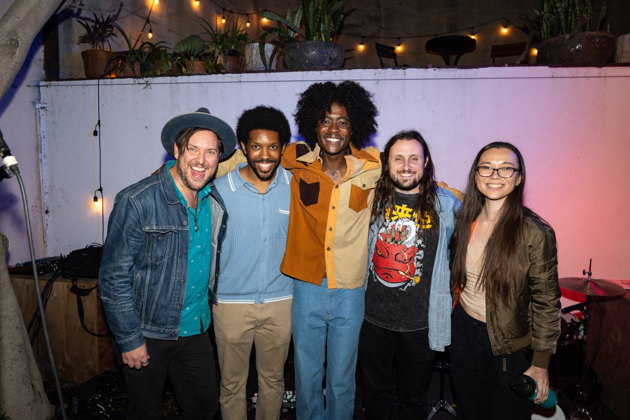 Photo on The Eyes and Ears Agency website