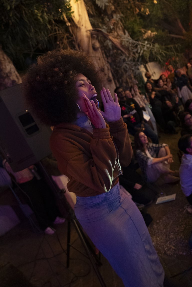 Photo on The Eyes and Ears Agency website