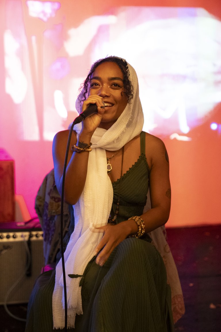 UMI at listening room event in LA with earth sessions