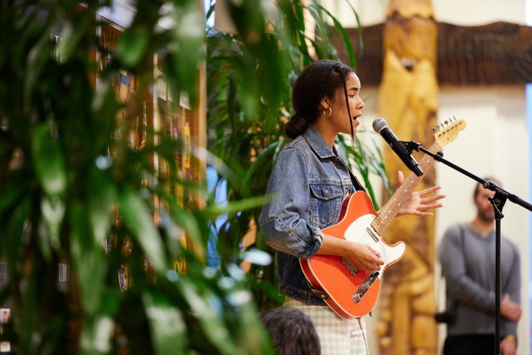 Photo on The Eyes and Ears Agency website