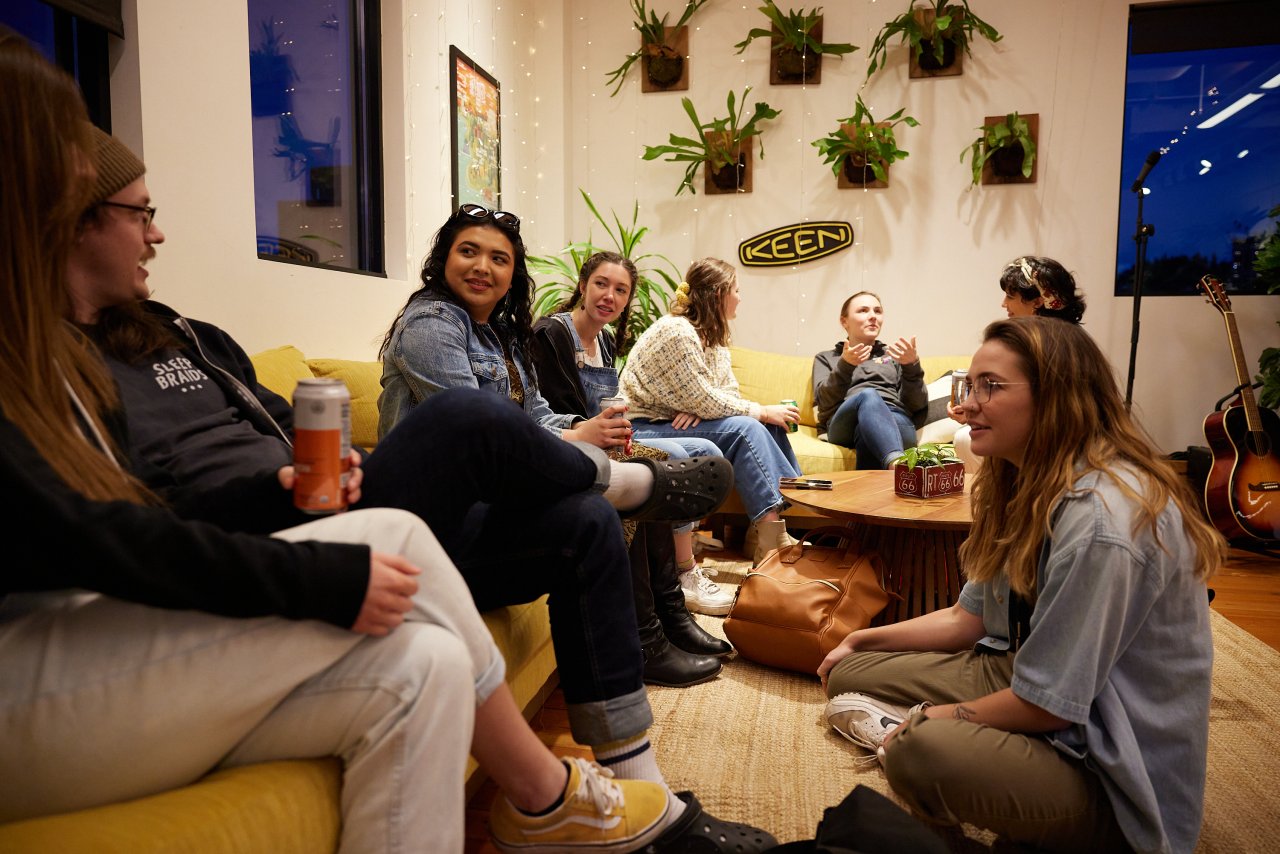 Photo on The Eyes and Ears Agency website